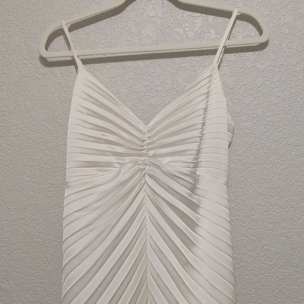 Abercrombie & Fitch Ivory Pleated Slip Maxi Dress